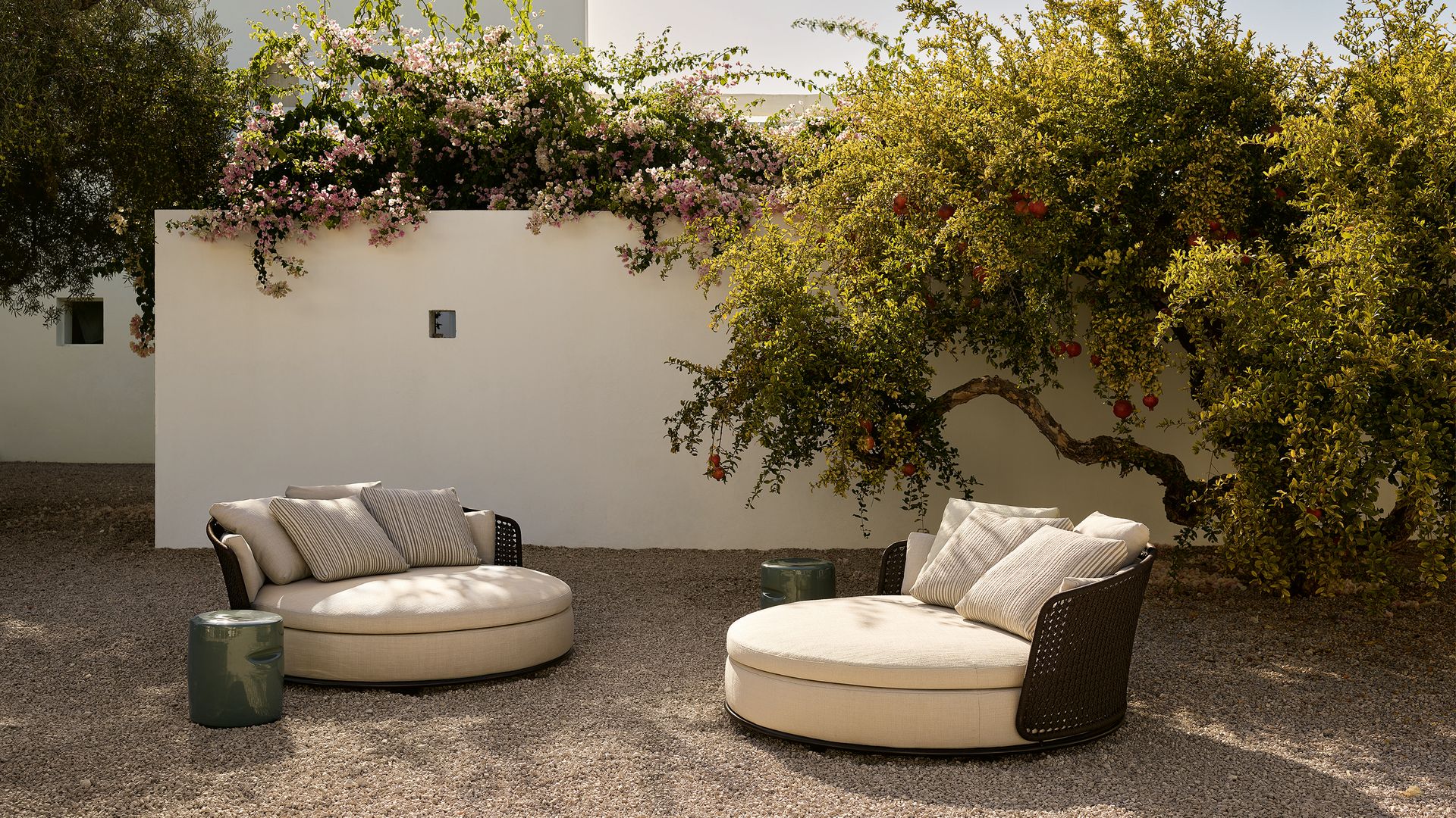 Nada de básicos: los muebles de jardín más 'in' para relajarte 'outdoor'