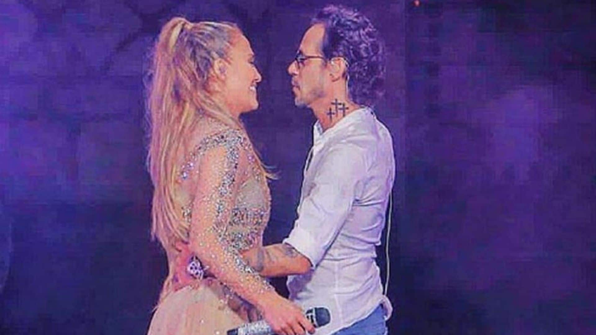 Jennifer López le niega un beso a Marc Anthony ¿Cuál fue el motivo?