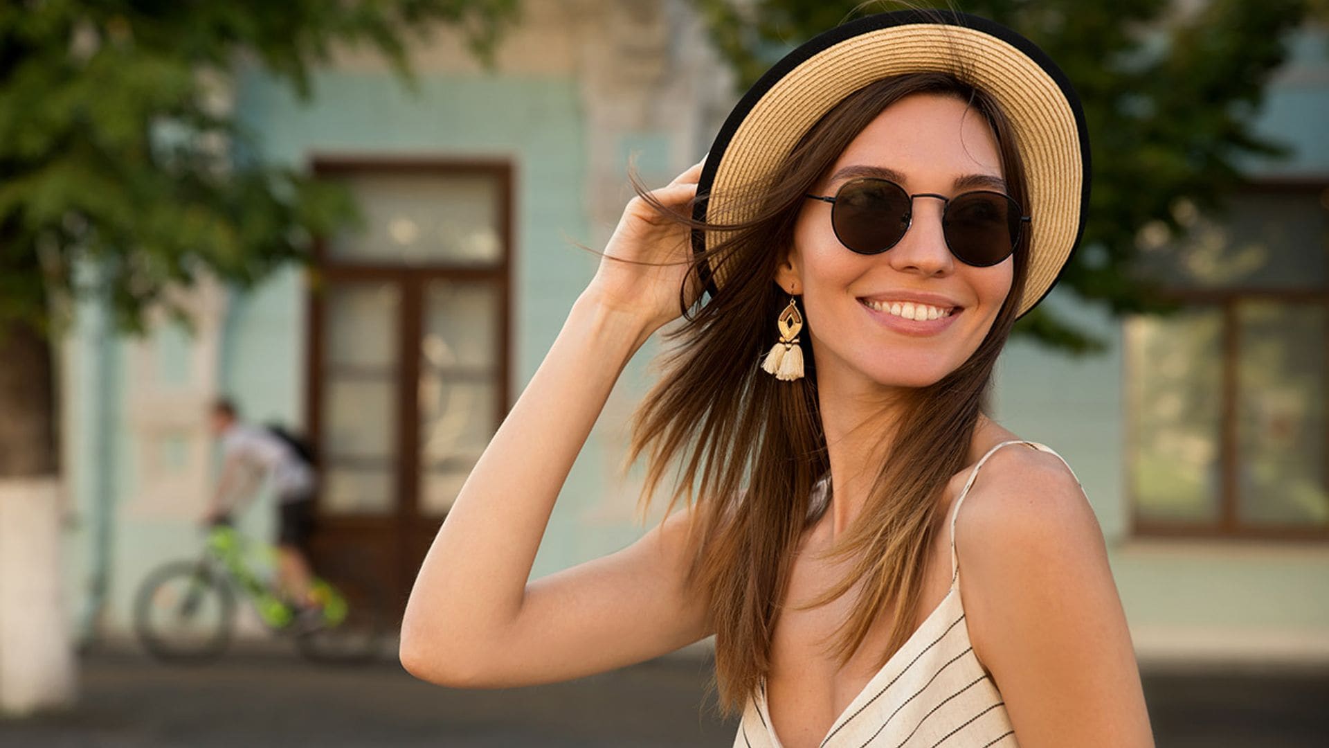 El dermatólogo de moda advierte sobre los daños del sol: incluye protector en tu rutina de belleza