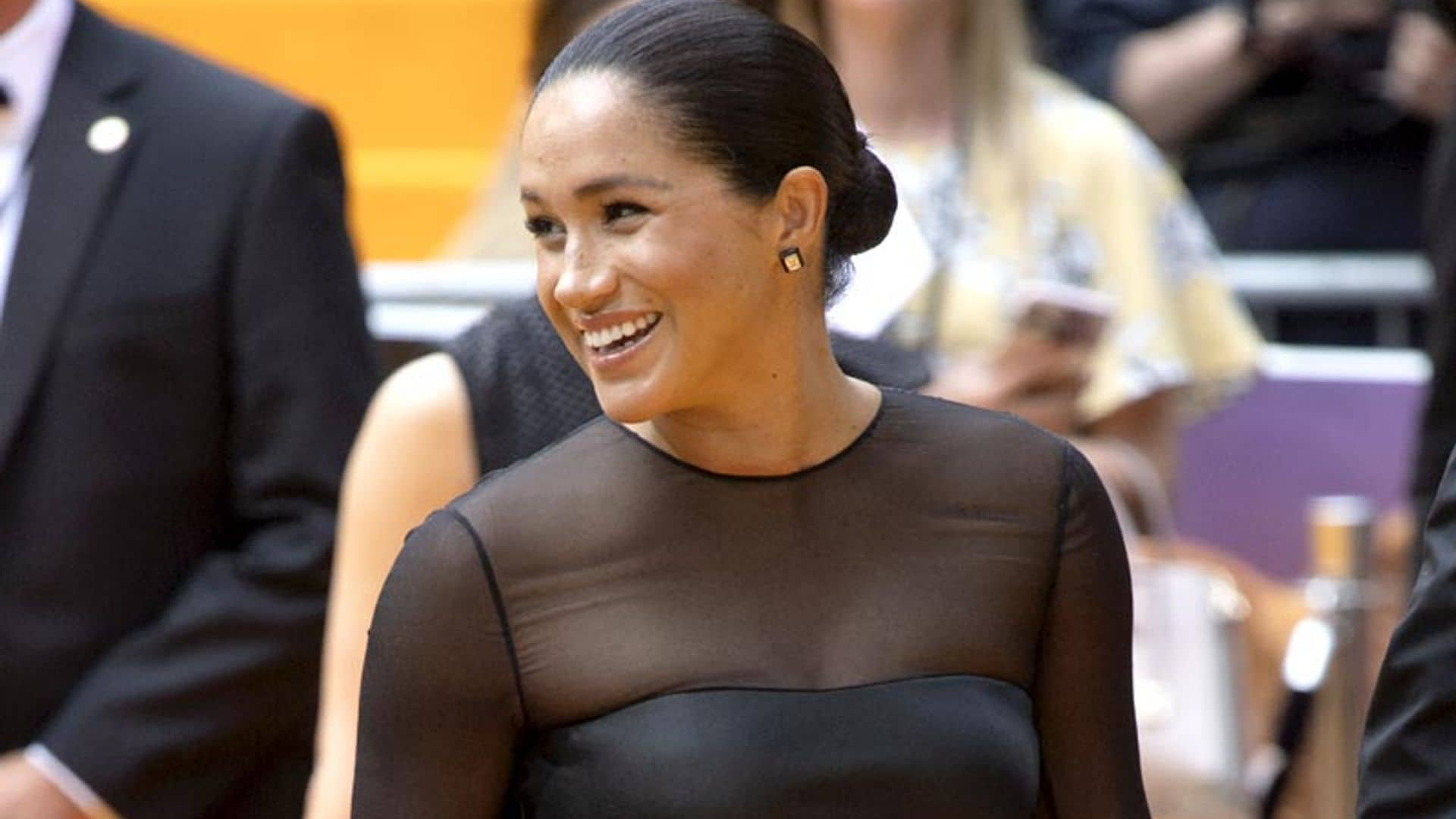 El impactante look de alfombra roja de Meghan Markle para su duelo de estilo con Beyoncé