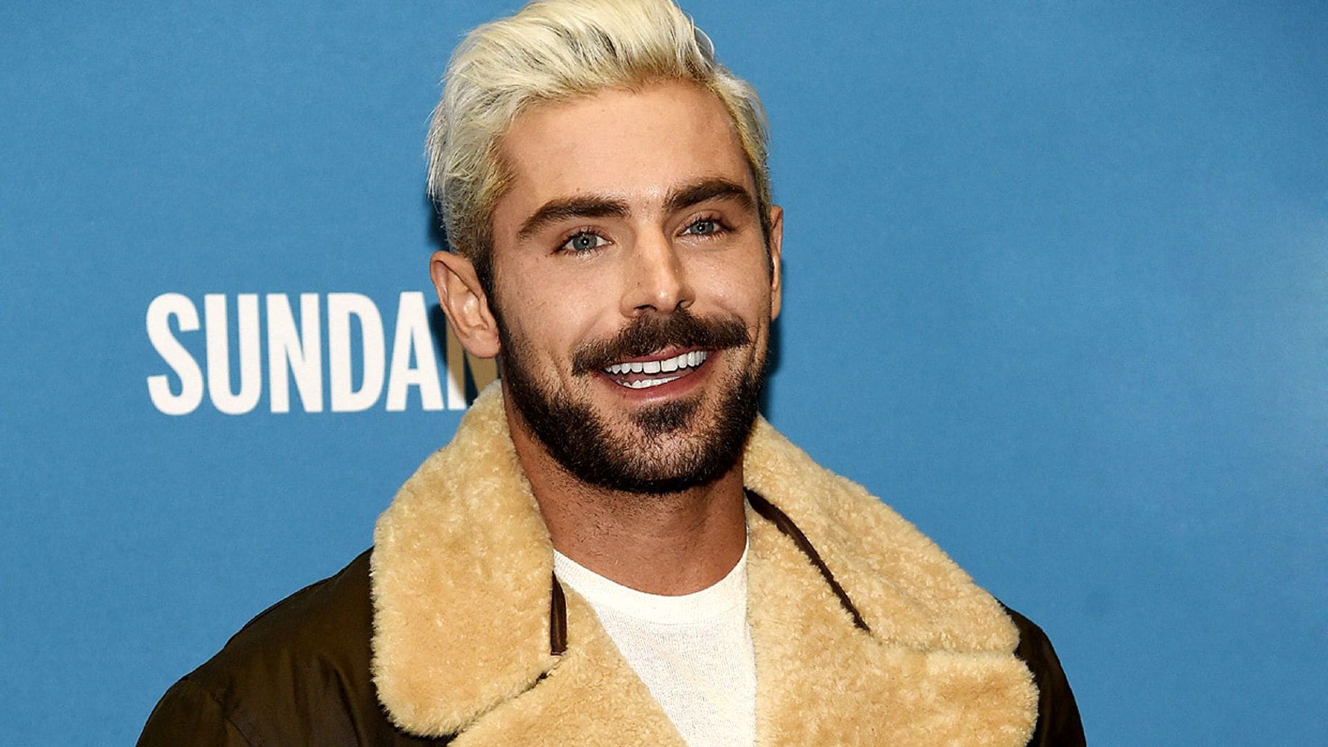 Zac Efron tiene mala pata en la nieve, pero suerte en el amor