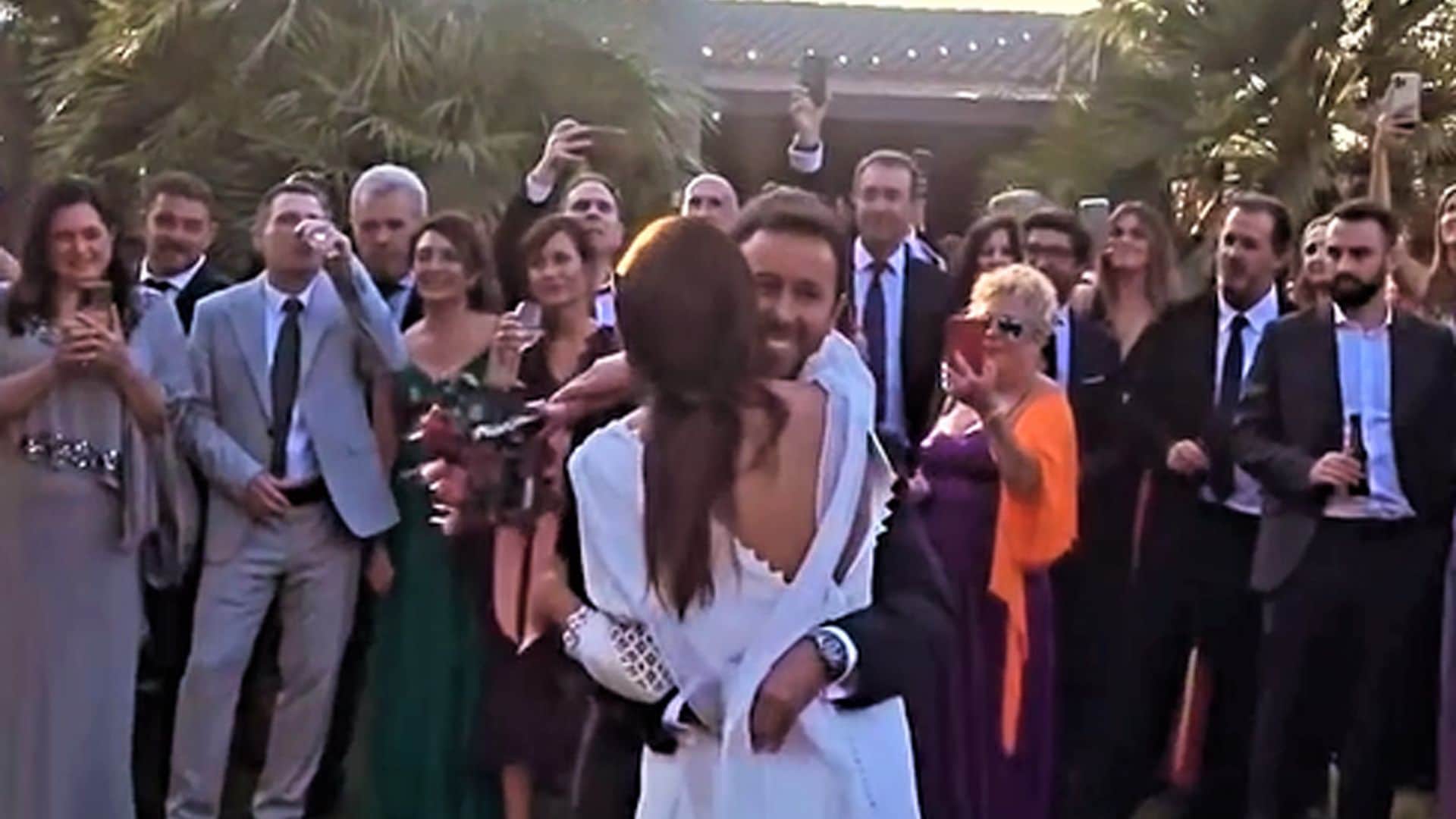El baile de los novios y otros momentazos de la celebración de boda de Matías Prats Jr. y Claudia Collado