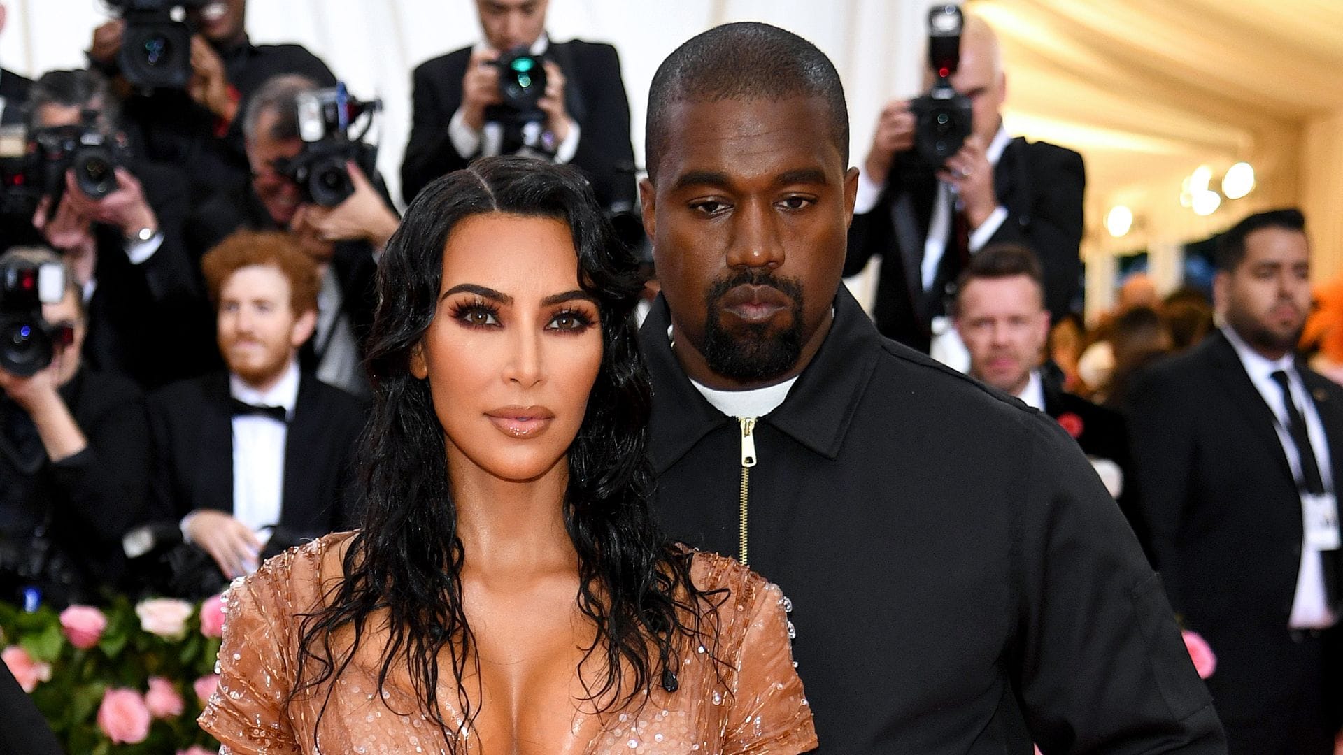 Kanye West: de criticar el estilo sexy de Kim Kardashian a posar con Bianca Censori casi desnuda