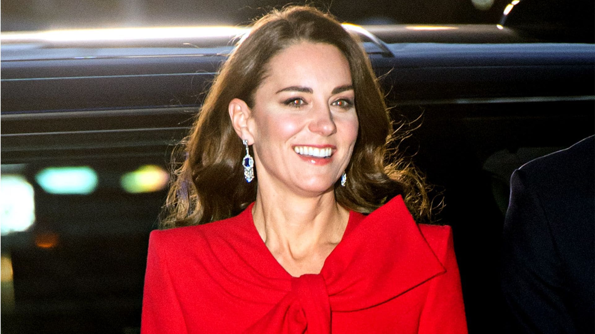 'Abrigo-vestido': el look favorito de Kate Middleton ahora arrasa en el Street Style