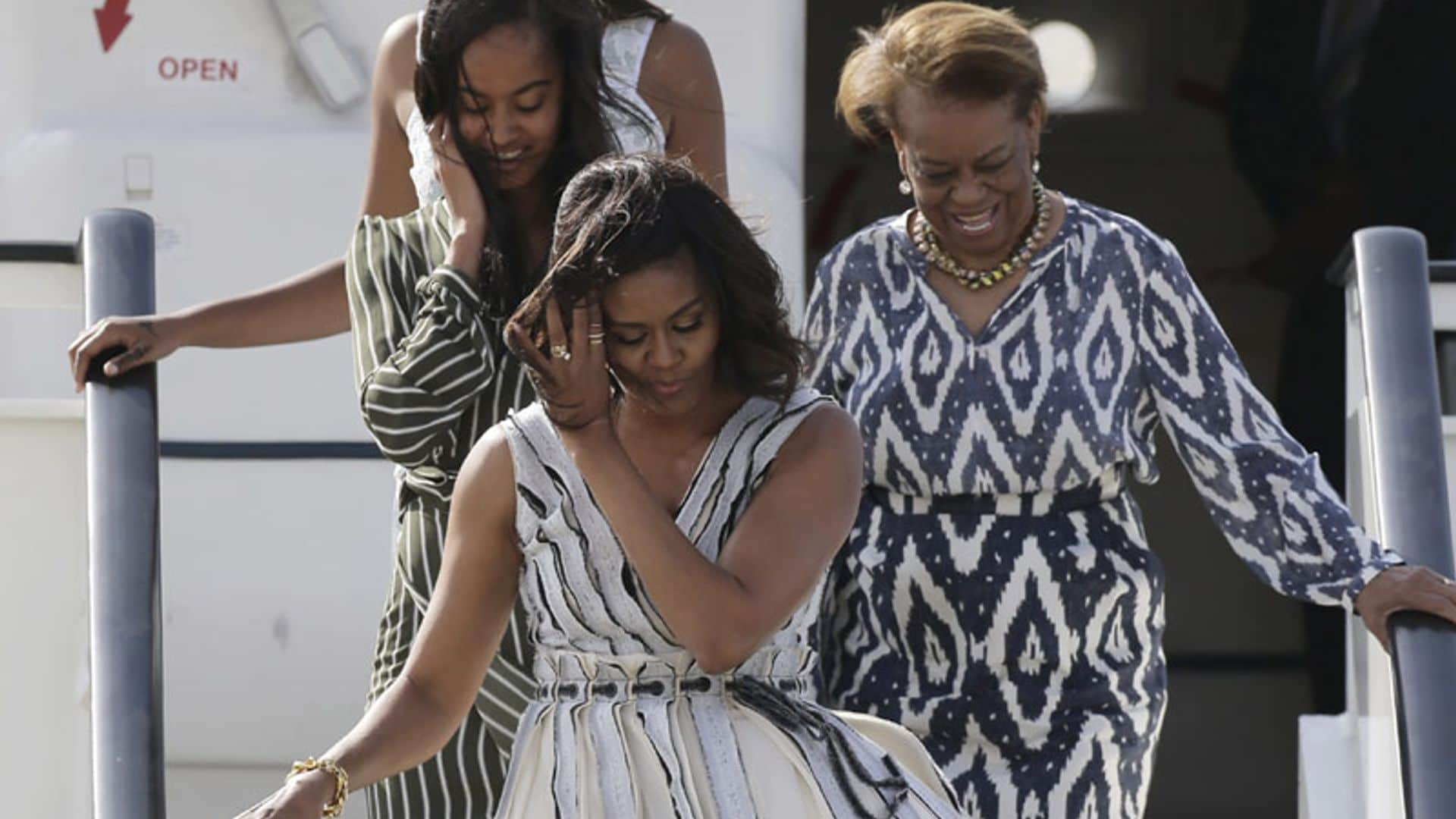 ¿Dónde se encontraba la Reina mientras Michelle Obama llegaba a Madrid?