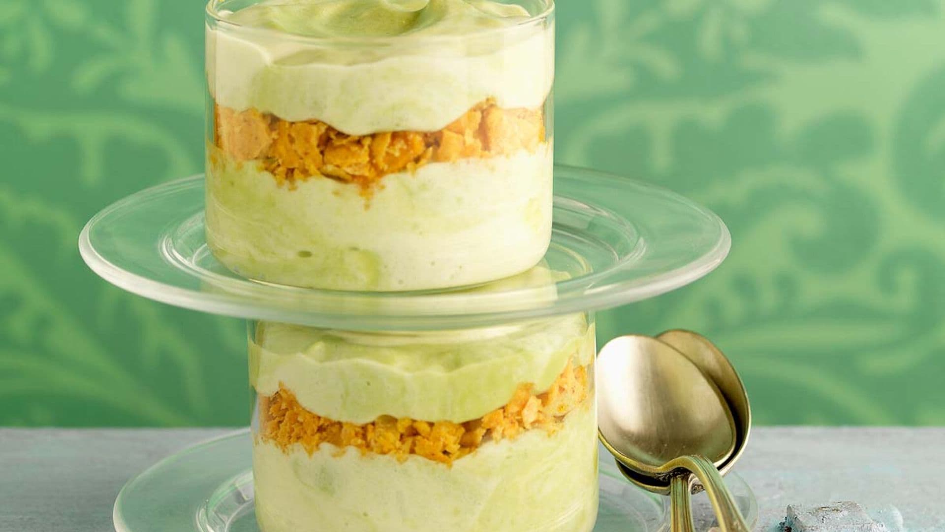 Tiramisú vegano de aguacate