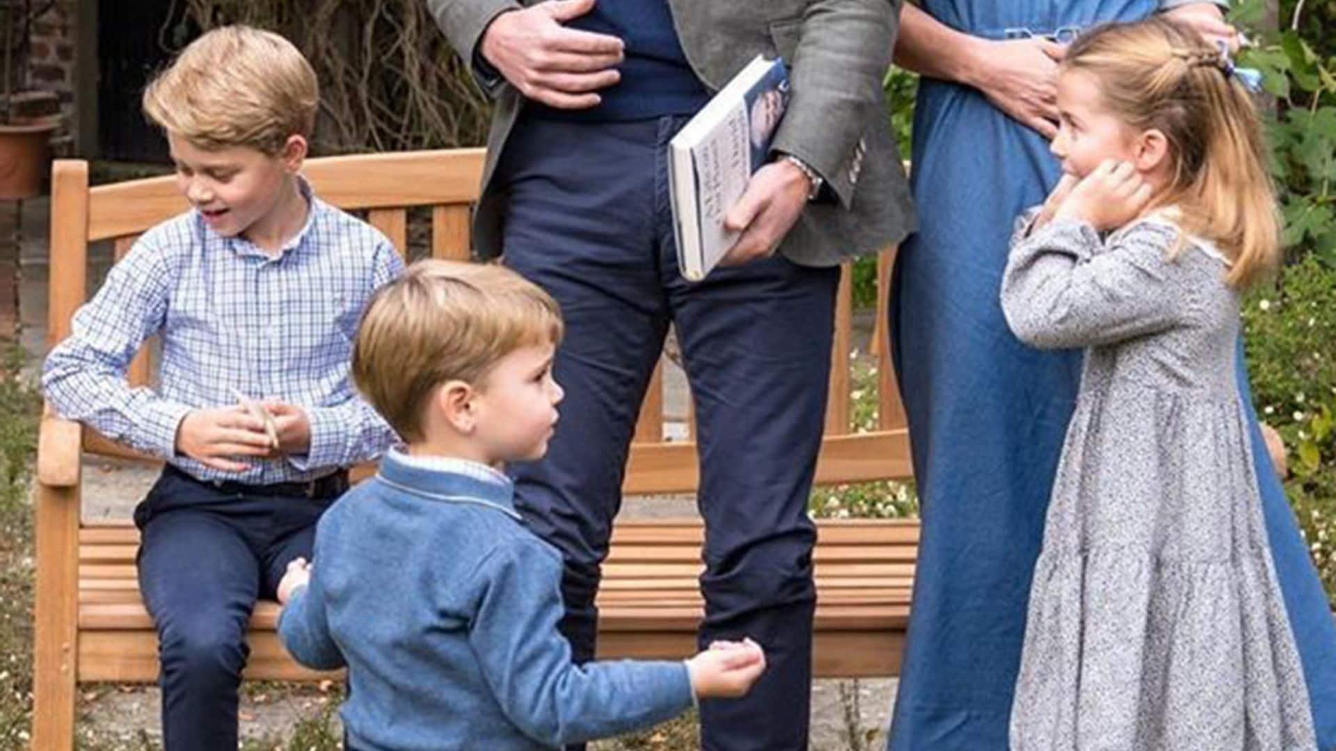 ¡Vuelven a coordinarse! La estilosa reaparición de George, Charlotte y Louis de Cambridge