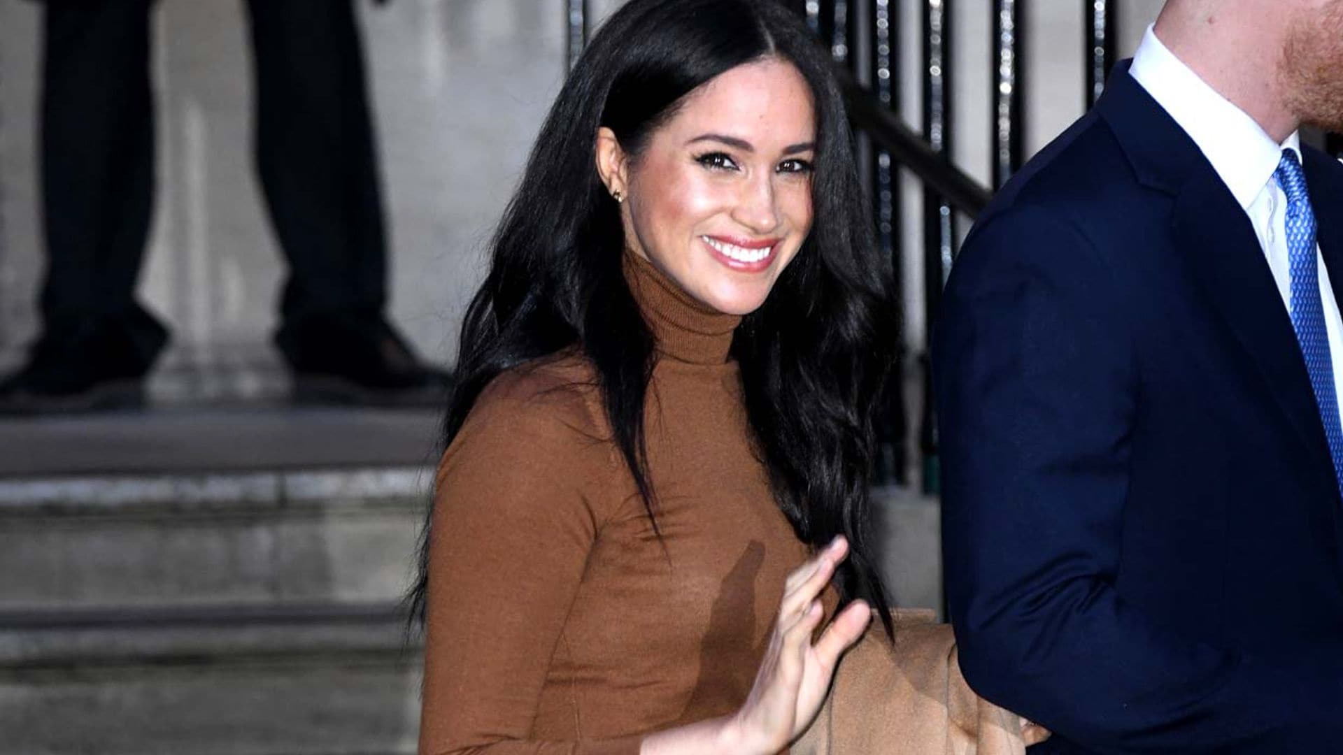 Meghan Markle esconde un poderoso mensaje en su look más cañero