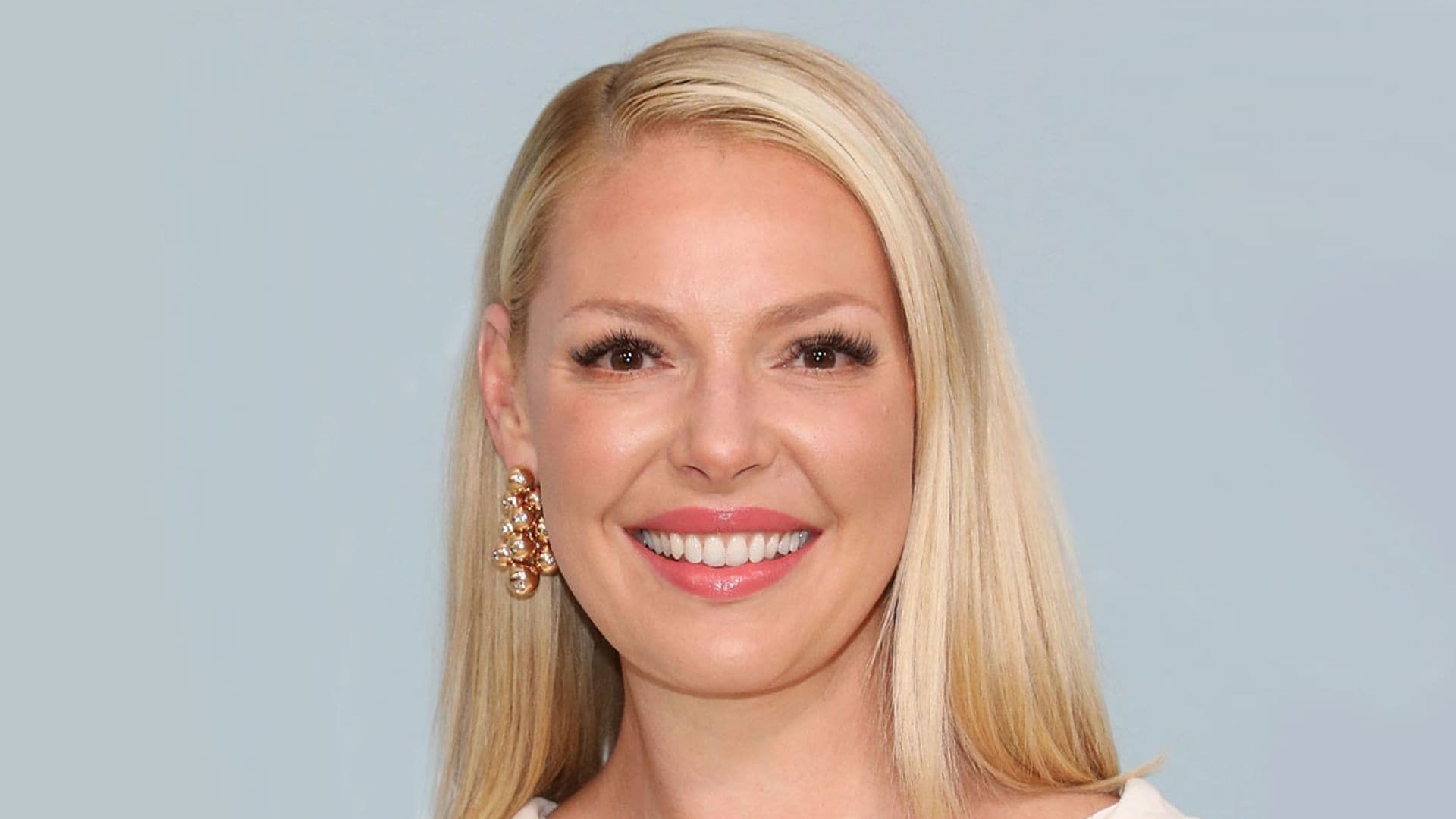 ¡Adiós rubio! La actriz Katherine Heigl, irreconocible con su cambio de look más radical