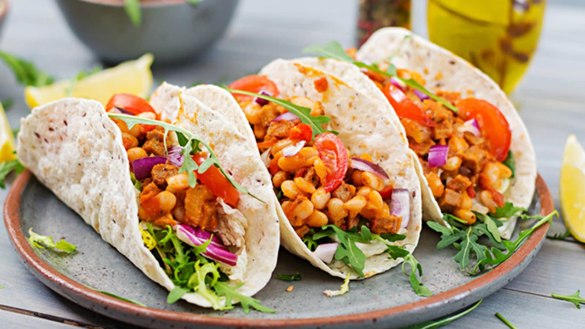 Tacos de pollo con salsa barbacoa