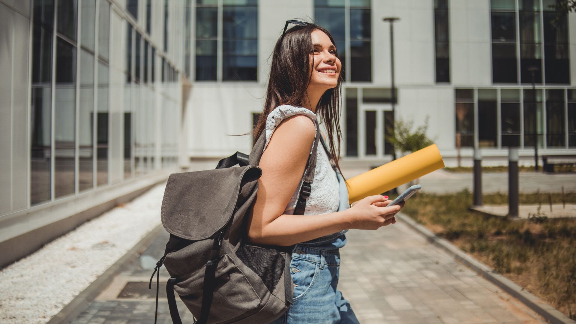 Localizados los bolsos y mochilas más bonitos para ir a la Universidad