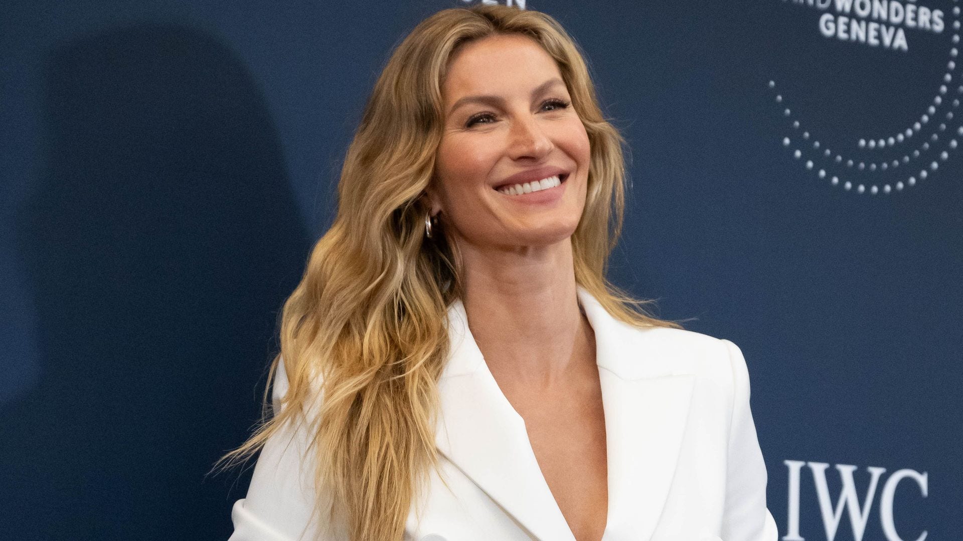 En la recta final de su embarazo, Gisele Bündchen publica las primeras imágenes con su baby bump