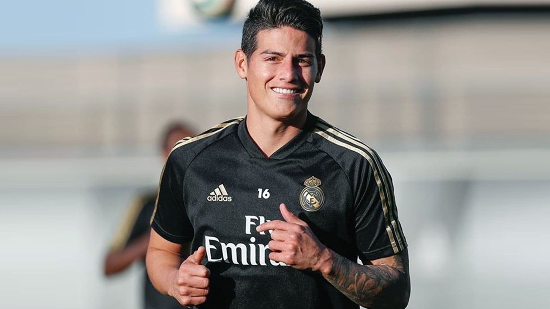 James Rodríguez comparte la primera foto con su bebé