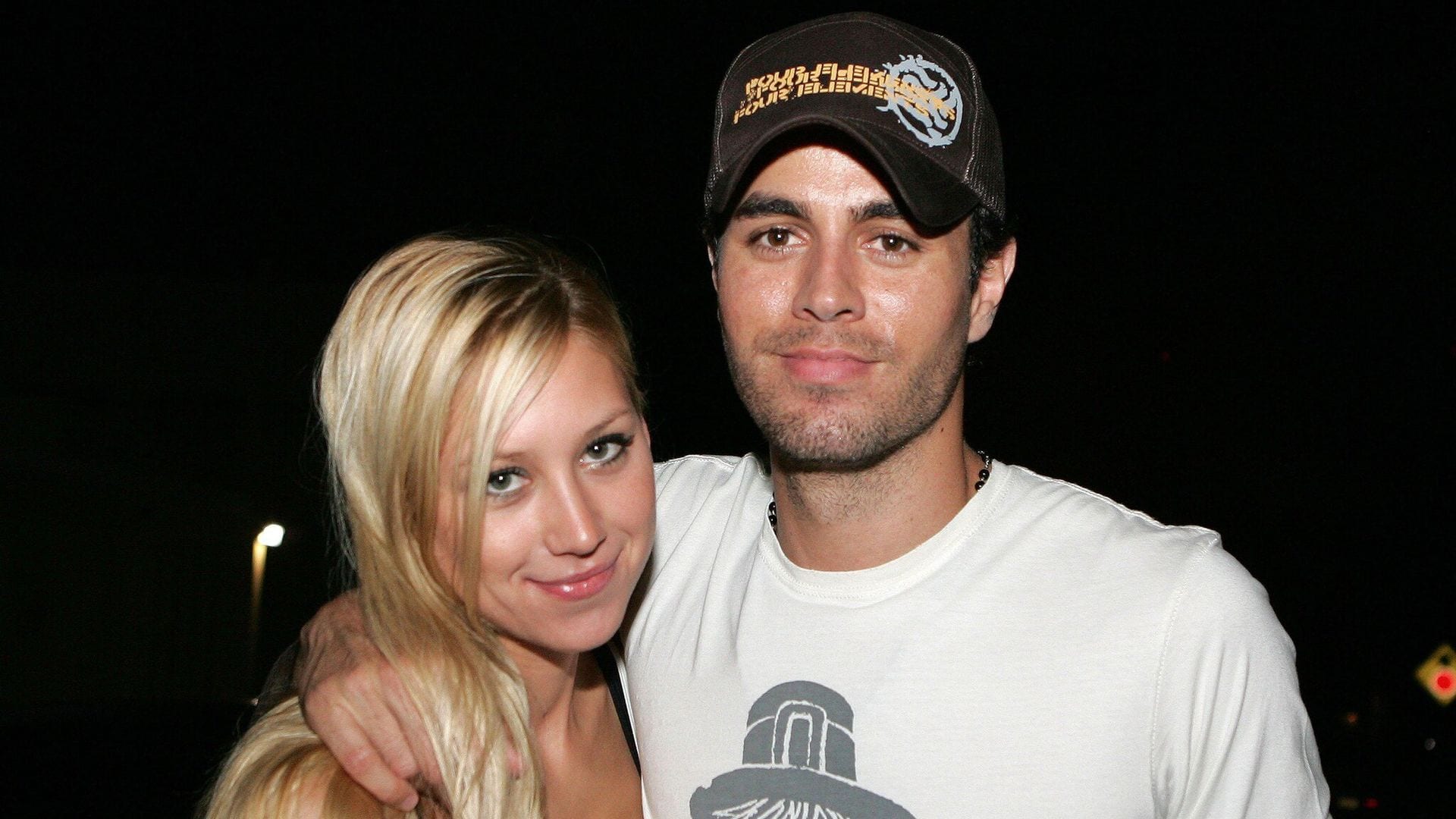 Enrique Iglesias y Anna Kournikova: la pista que sugiere que ya están casados