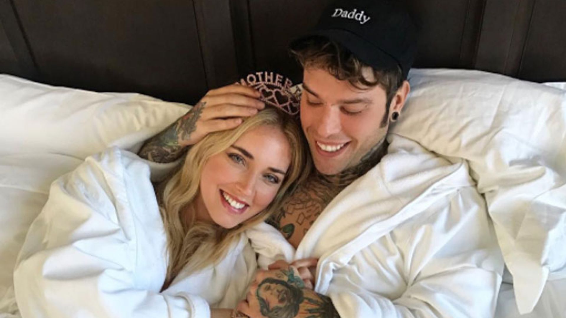 La tierna imagen de Chiara Ferragni y Fedez tras convertirse en papás