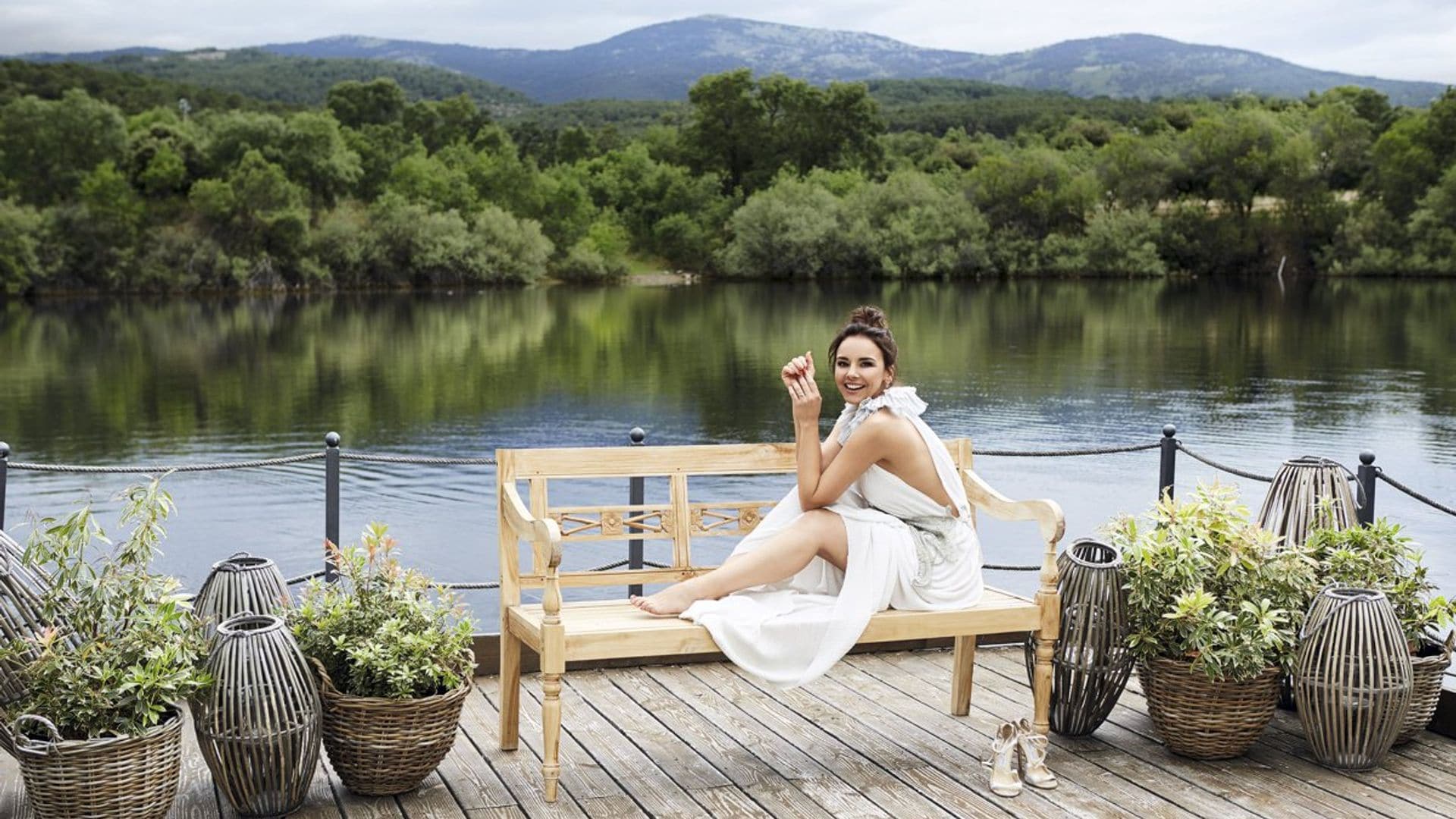 chenoa posa para hola en el d a de su no boda