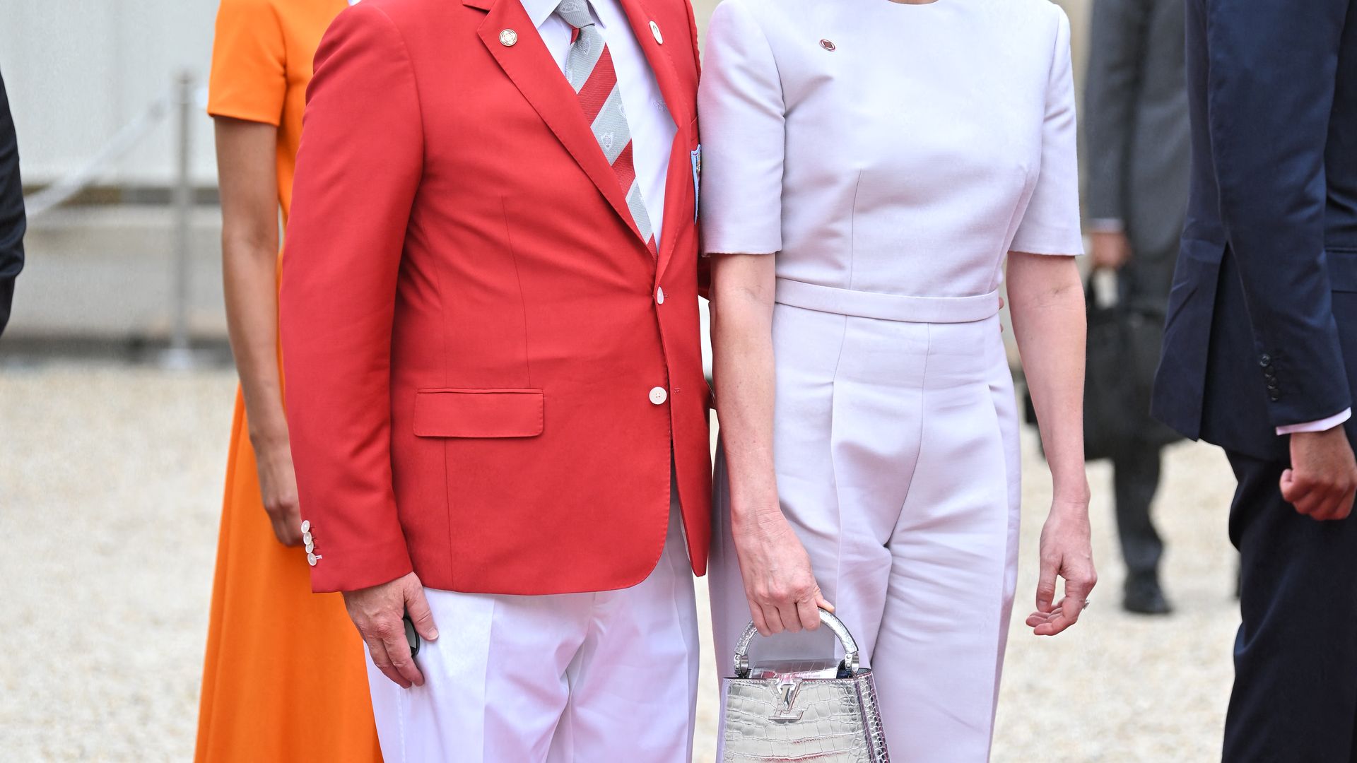 De Charlene de Mónaco a Mary de Dinamarca: así han vestido las 'royals' en su gran cita de París