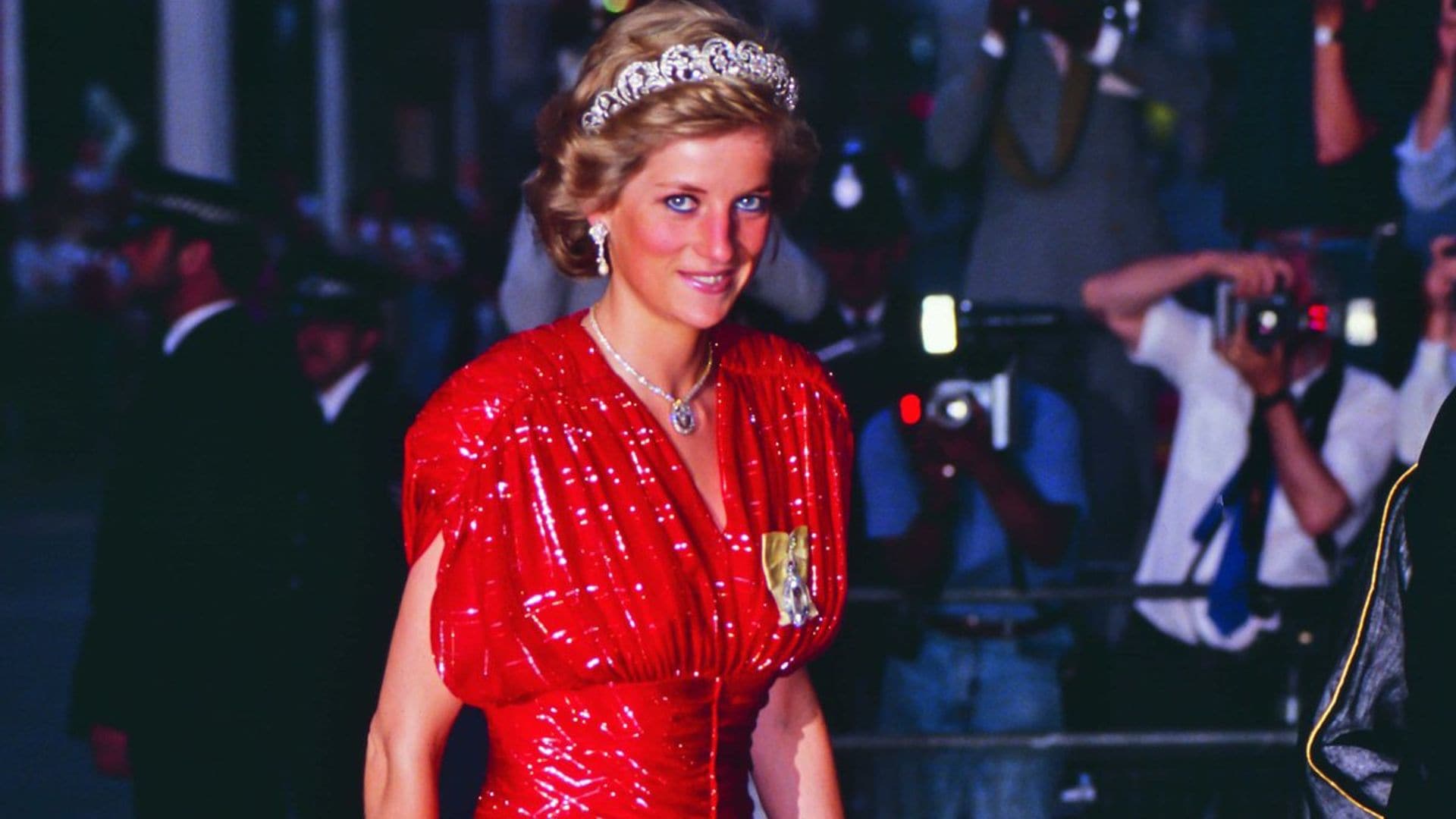 Los mensajes que lanzó Diana de Gales con sus vestidos más icónicos