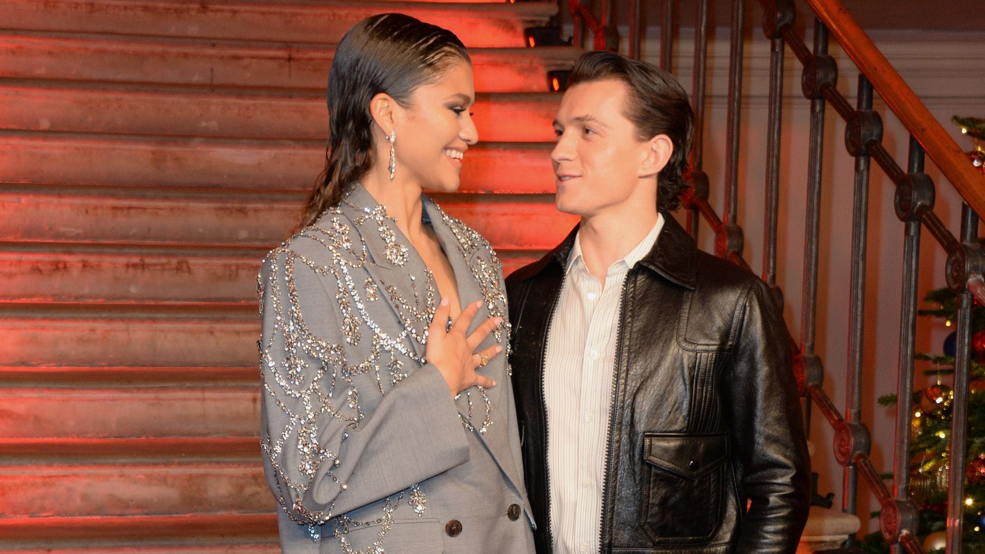 Zendaya y Tom Holland sellan su amor con tatuajes a juego antes de la boda: ¿qué significan?