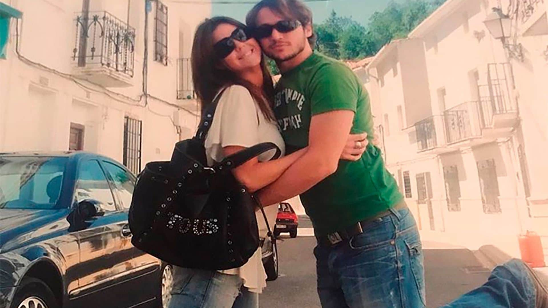 Amelia Bono y Manuel Martos celebran otro cumple más así de enamorados y rescatan una foto de hace 13 años