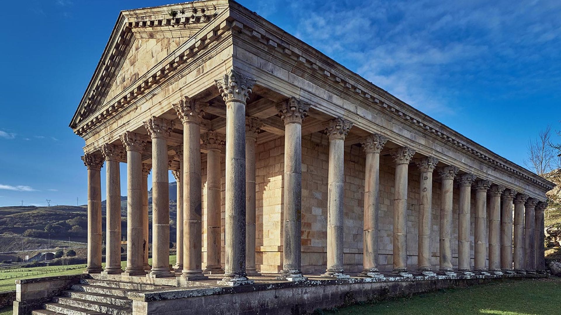 ¿Grecia? No, aunque no lo parezca este templo está en Cantabria