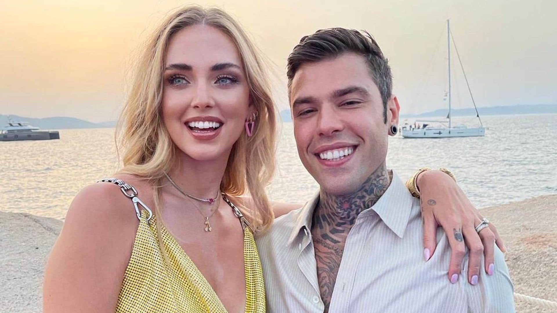 Encuentra las 7 diferencias: Chiara Ferragni y Fedez se hacen la misma foto tres años después