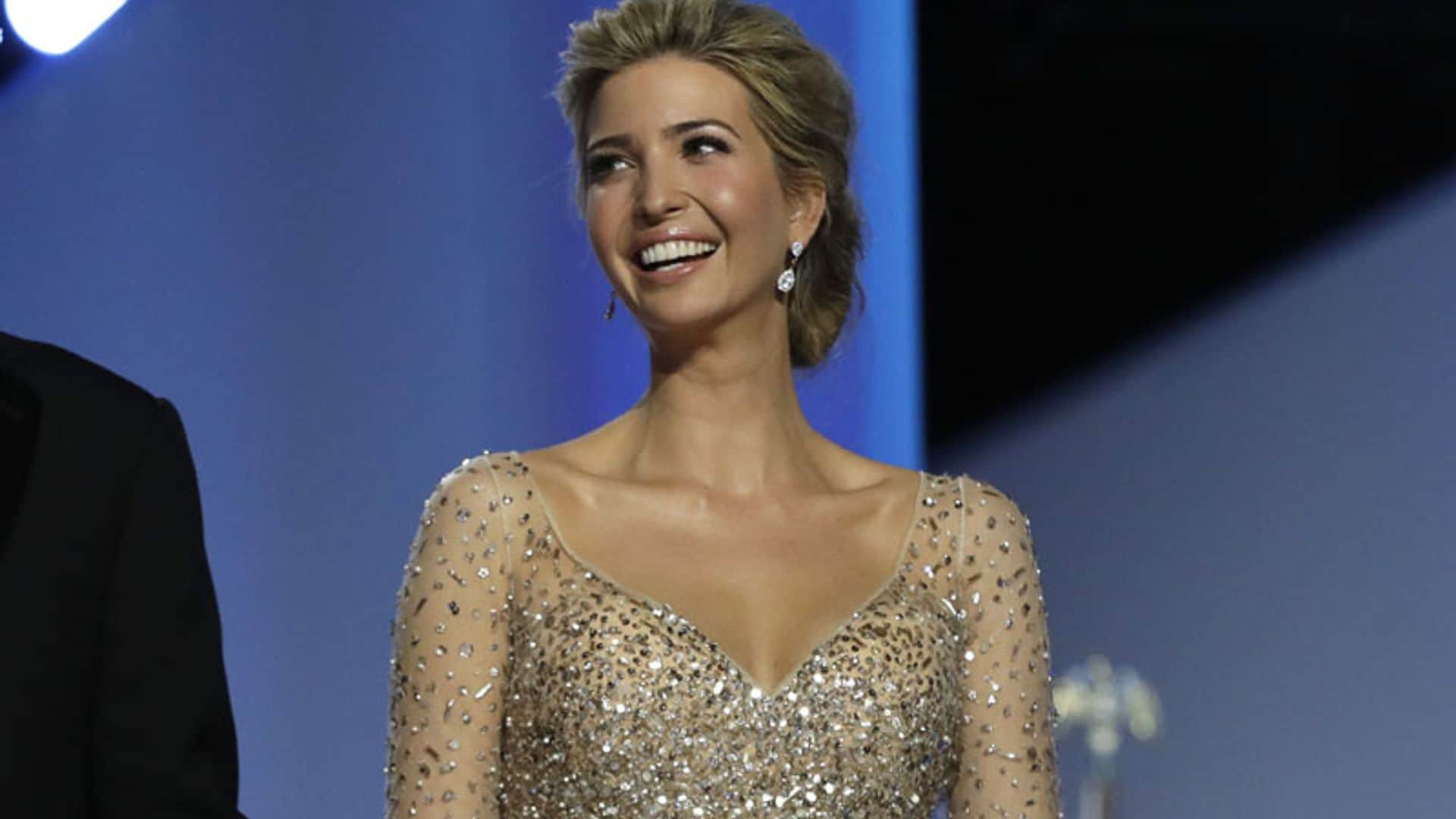 Ivanka Trump le 'roba' a su madre un vestidazo de flecos que estrenó hace 28 años