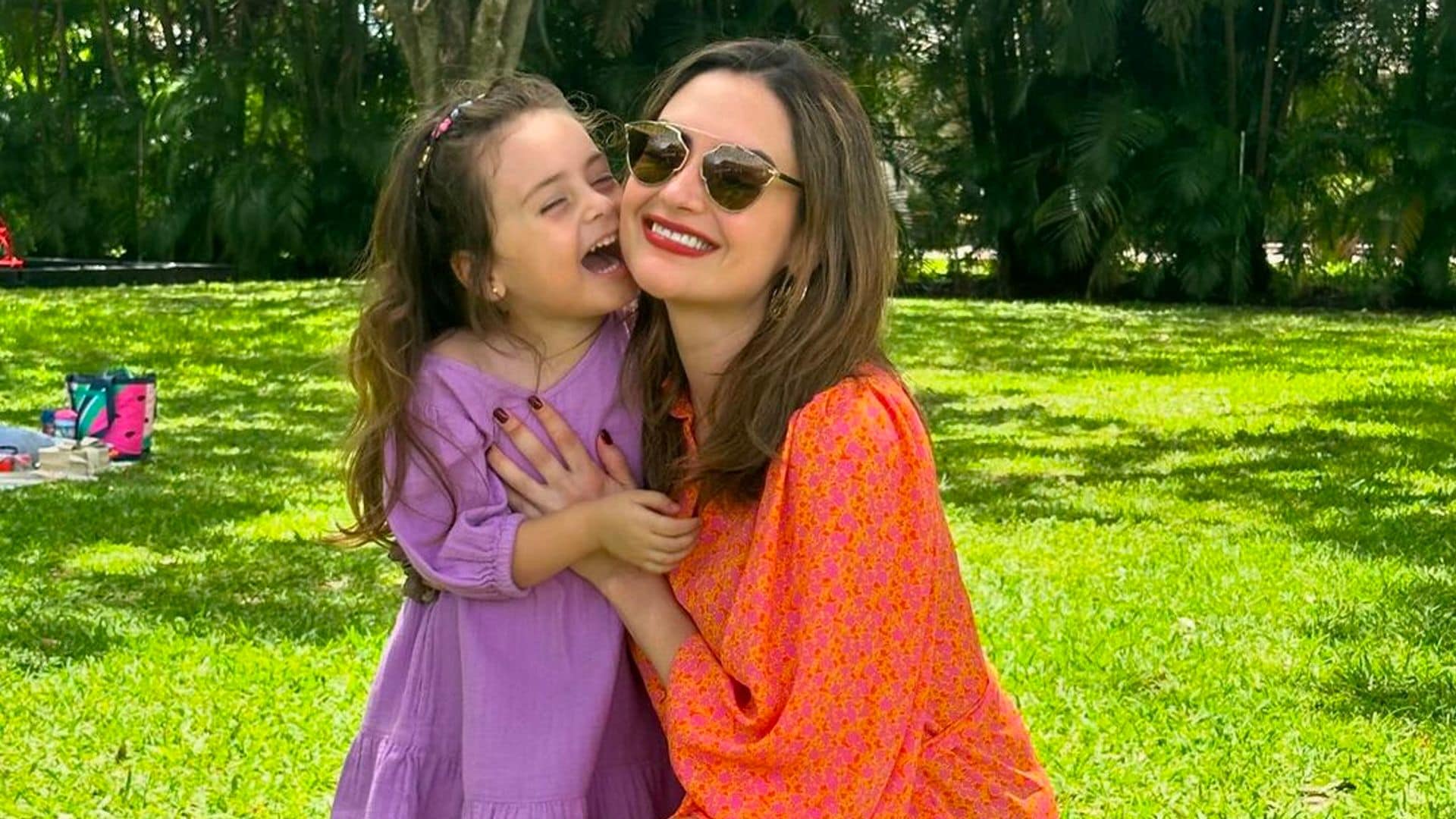 ¡Crece la familia! Michelle Galván y su hija, Megan, dan la bienvenida a una bebé muy especial