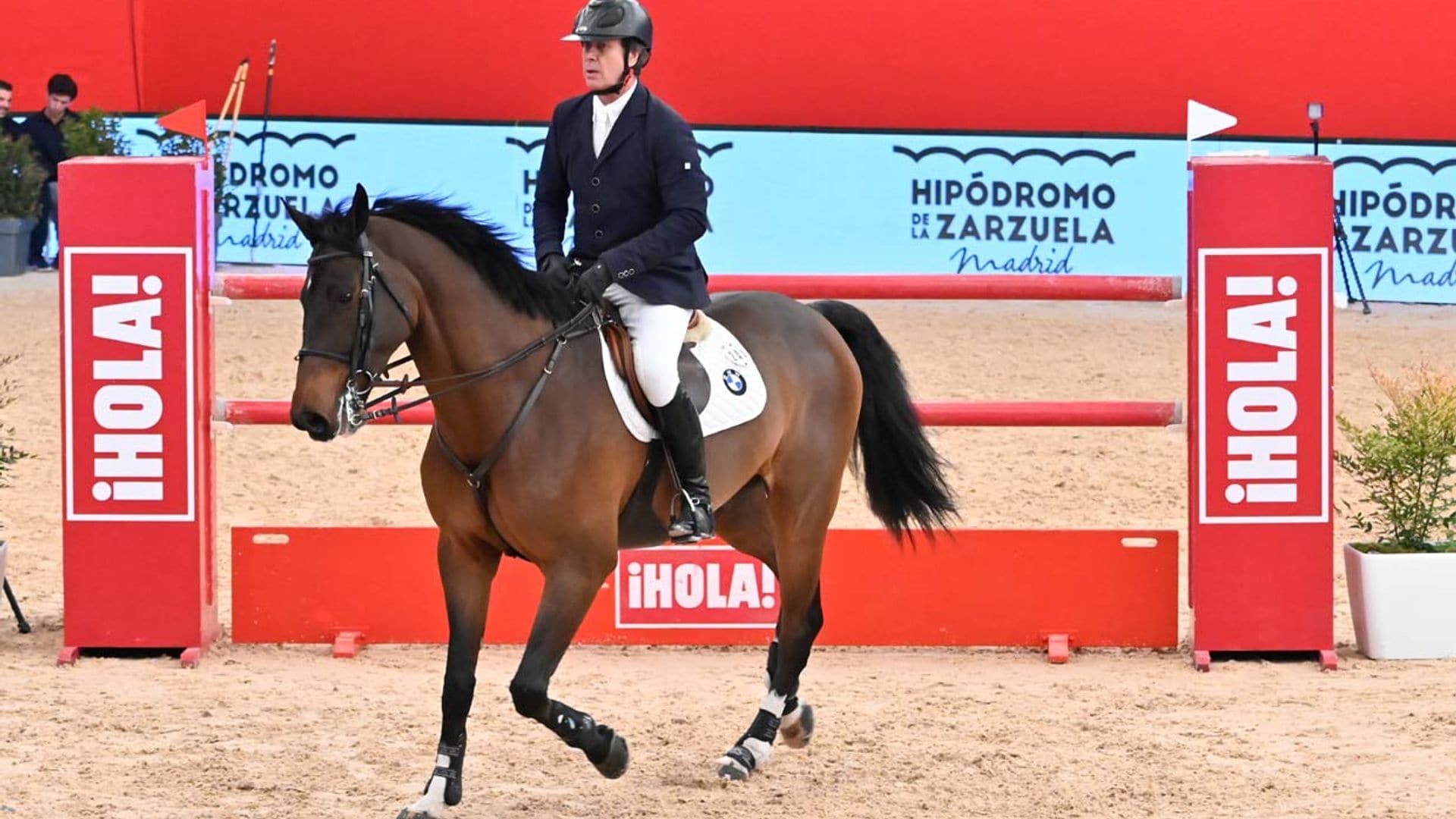 Cayetano Martínez de Irujo compite en la Madrid Horse Week con dos costillas fracturadas