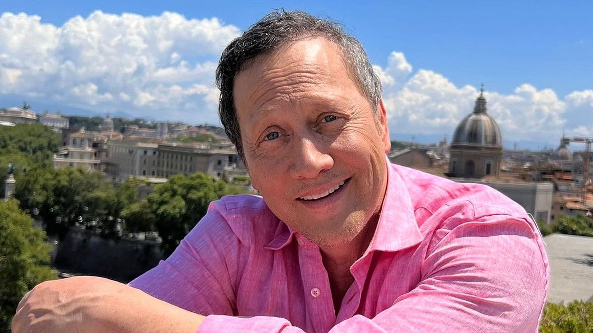 Una vez más, el actor Rob Schneider se declara como el fan absoluto de Luis Miguel