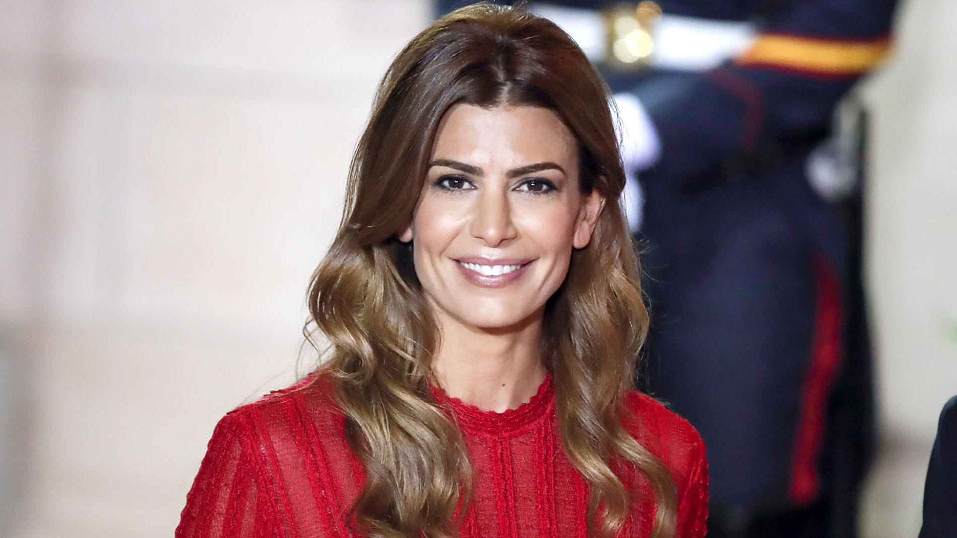 Al detalle, los 5 conjuntos con los que Juliana Awada se ha 'enfrentado' a la Reina