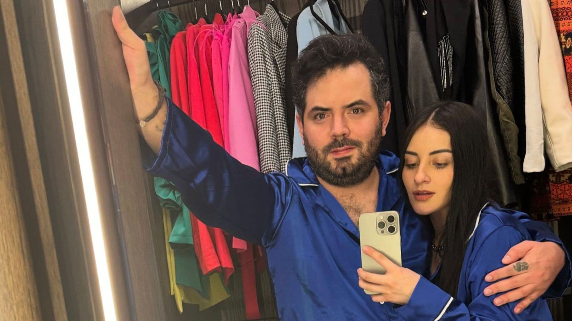 Tras convertirse en papás, José Eduardo Derbez y Paola Dalay se dejan ver enamorados y coordinando pijamas