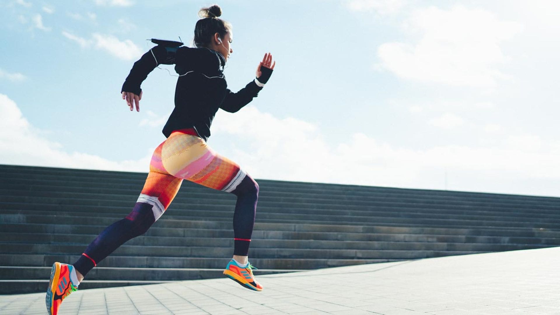 Tres ejercicios de fuerza para hacer en casa, si quieres empezar a correr