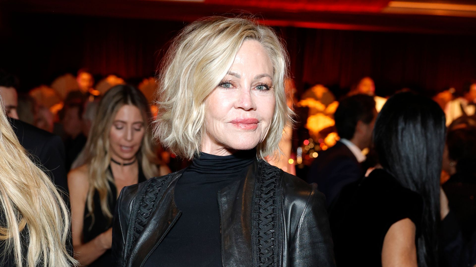 Melanie Griffith presume del talento de su futuro yerno, novio de Stella Banderas