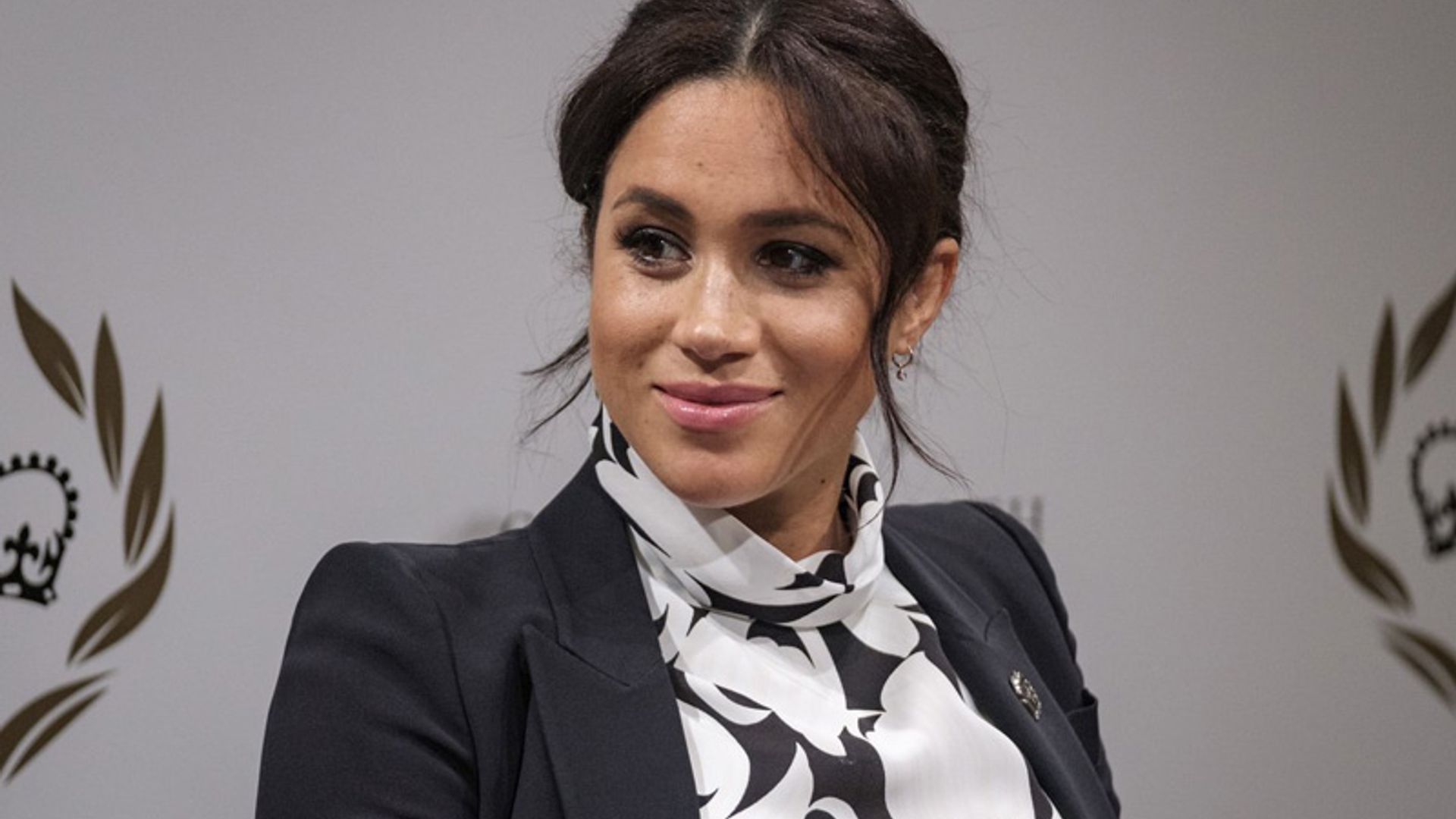 Meghan Markle celebra el Día de la Mujer con un regalo y un acto de lo más significativo