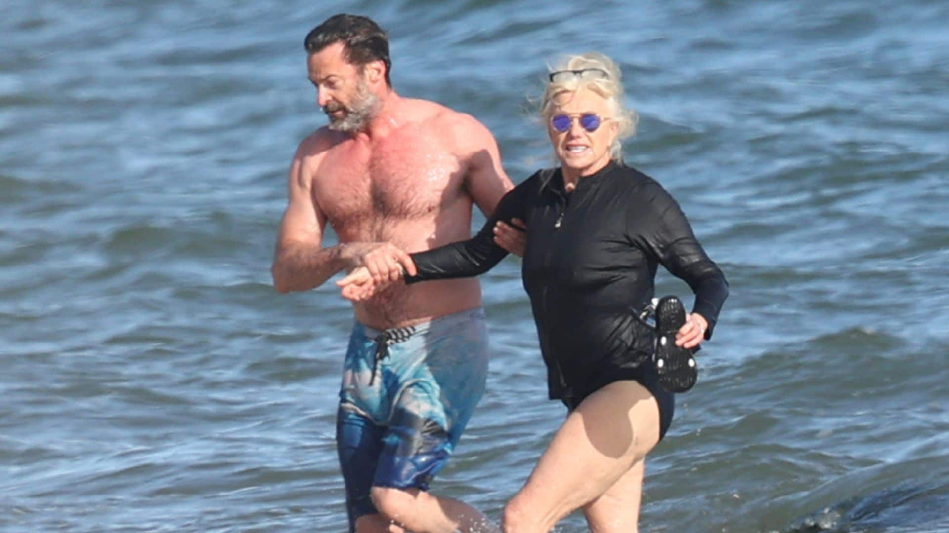 ¡Lobezno al rescate! Hugh Jackman demuestra lo enamorado que está de su mujer en su 27 aniversario