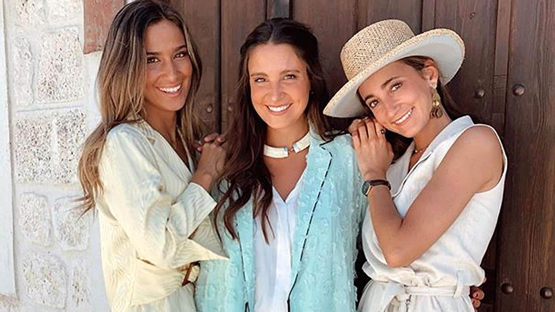 Marta y Lucía siguen la estela de María: las hermanas Pombo se convierten en las 'influencers' del año