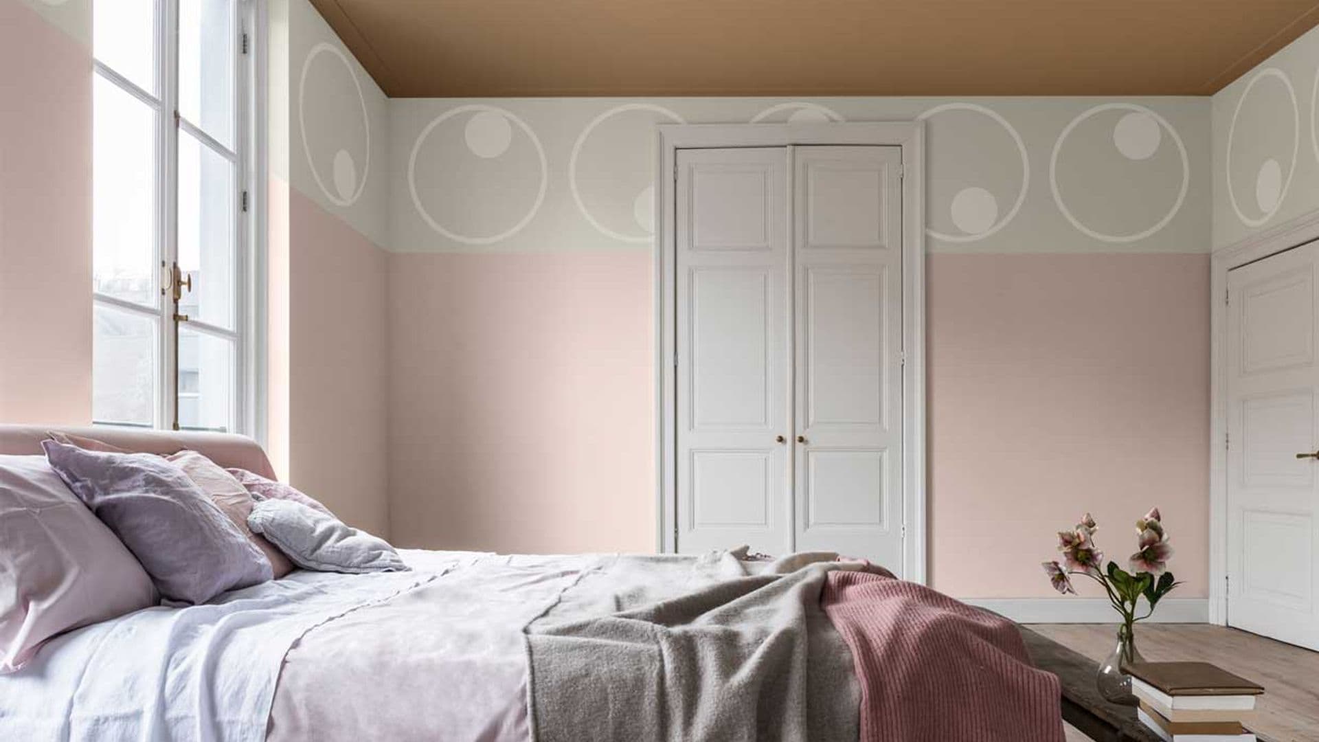 Descubre cuáles son los colores de tendencia para pintar el dormitorio