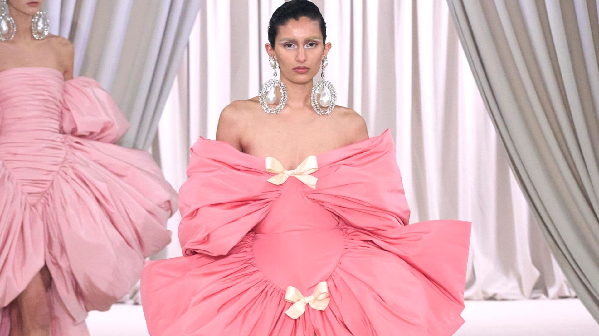 La colección de Giambattista Valli nos traslada a un verano glamuroso en Beverly Hills