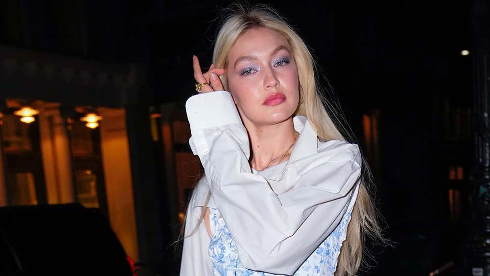 La original idea de Gigi Hadid para llevar los pantalones de tiro bajo en 2022