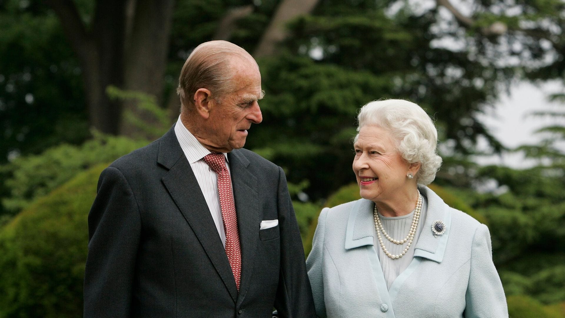 la reina isabel y su esposo el pr ncipe felipe