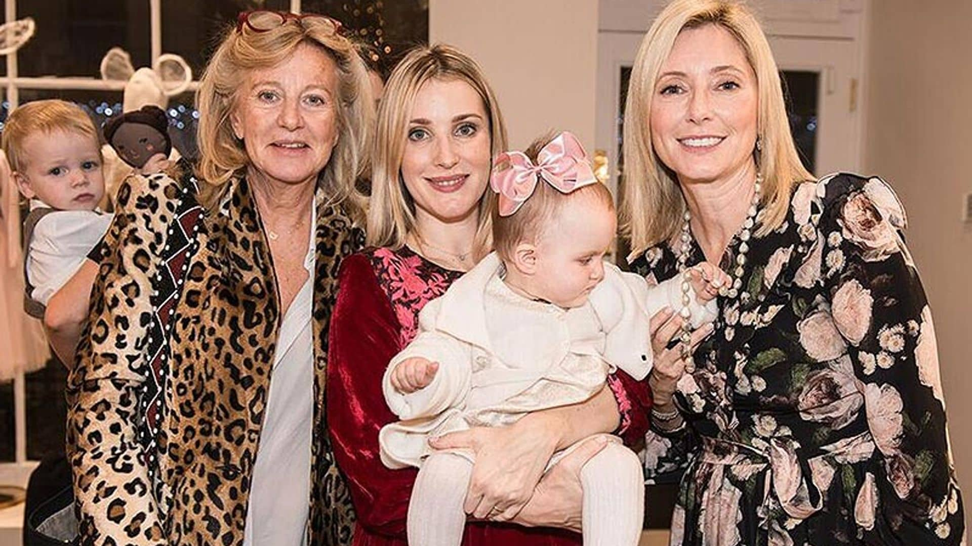 ¡Una mamá muy 'chic'! Ekaterina de Hannover se lleva a su hija a la nueva tienda de Marie Chantal de Grecia