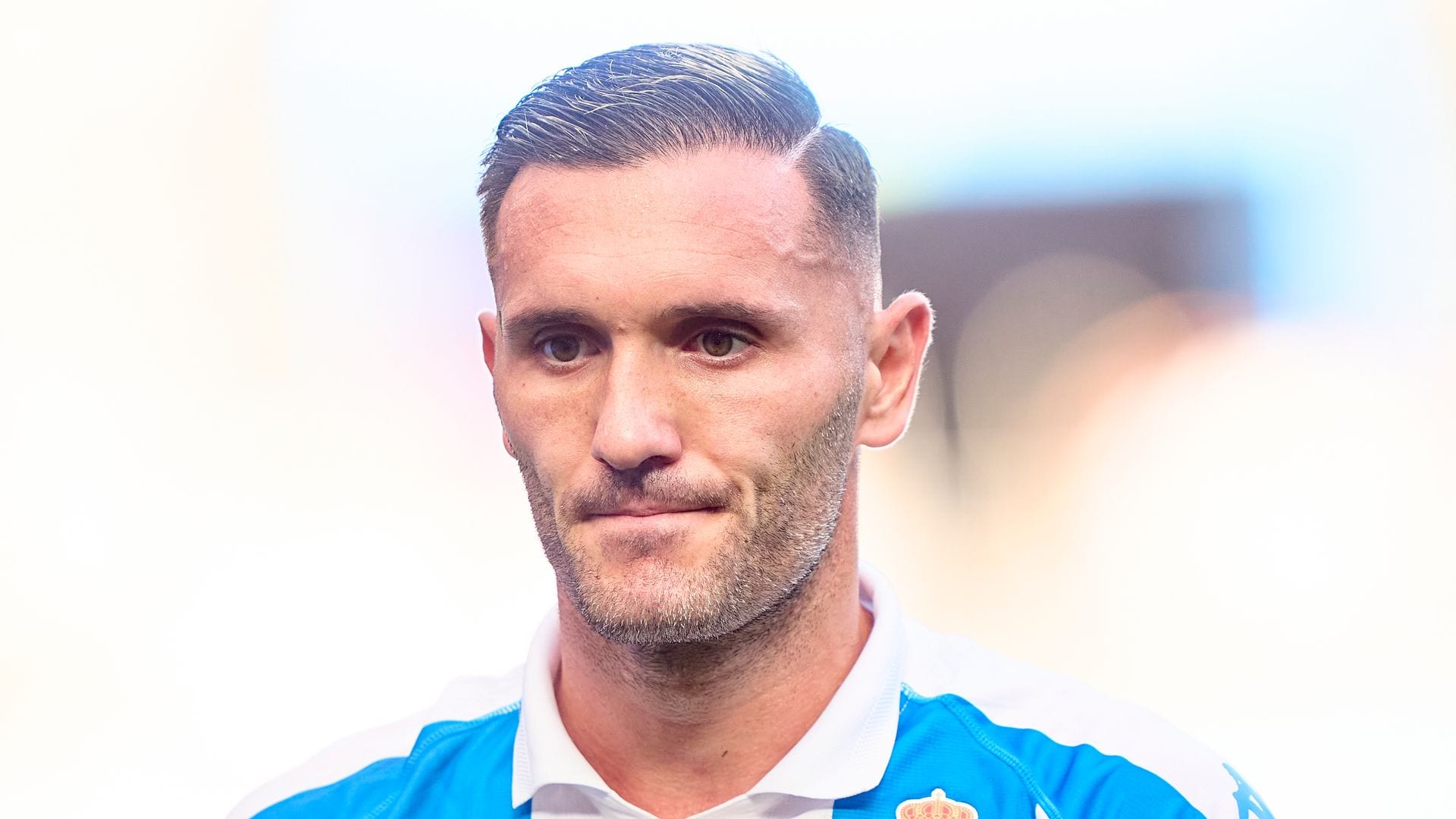 La dura realidad del futbolista Lucas Pérez: 'Mis padres me abandonaron con 2 años y ahora me piden dinero de por vida'