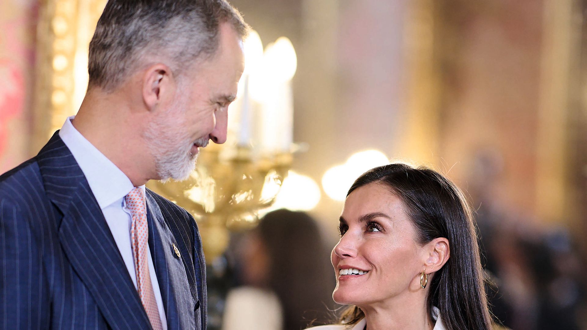 Los reyes Felipe y Letizia, bajo la lupa: lo que dicen sus gestos en pareja tras 20 años de matrimonio