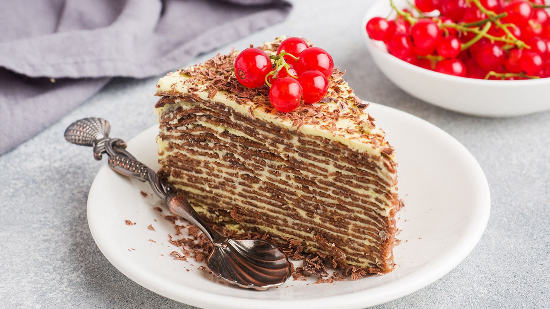 Tarta 'Mille crepes' de chocolate y crema de pistacho