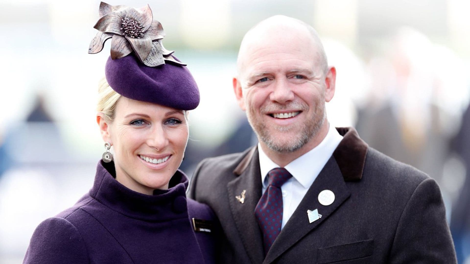 Zara Tindall, nieta de la Reina de Inglaterra, no llega al hospital y tiene que dar a luz en el cuarto de baño de su casa