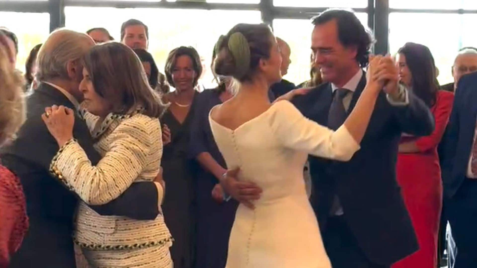 La boda de Antonio Ybarra Fontcuberta, cuñado de 'El Litri', con Magdalena Gálvez-Cañero en Sevilla