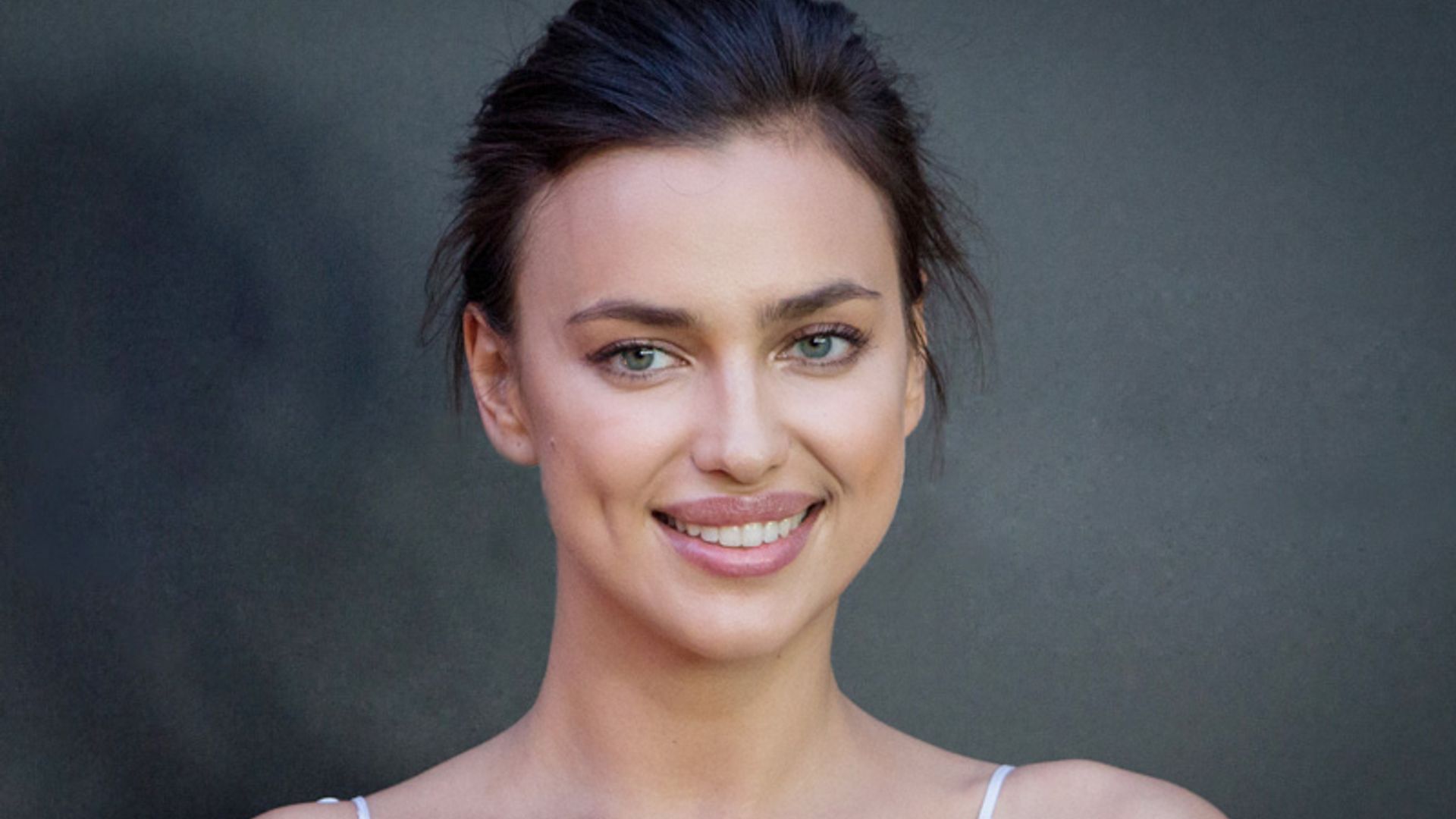 Irina Shayk, espectacular en bikini tres semanas después de dar a luz