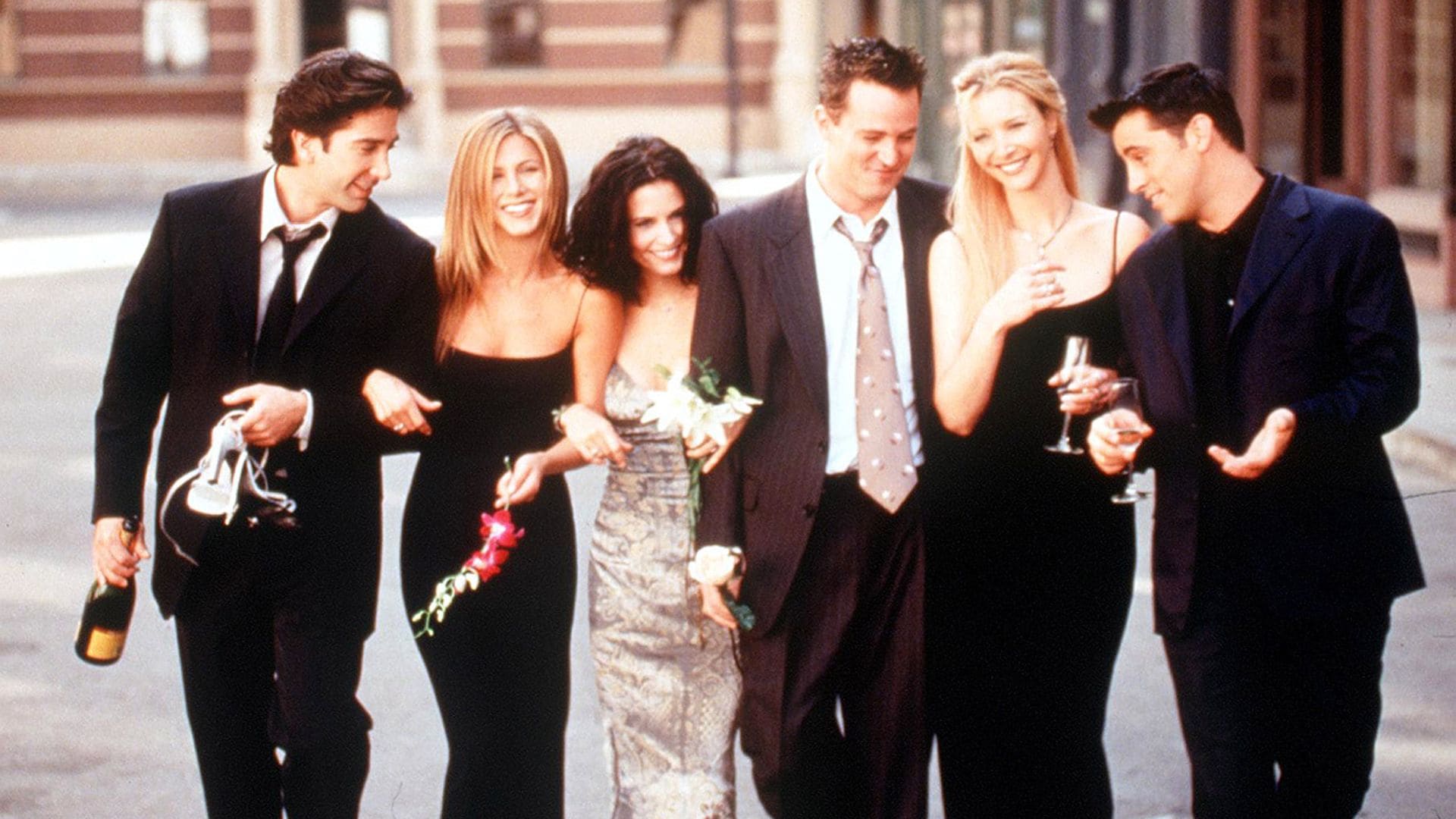 Los protagonistas de 'Friends' lanzan un comunicado conjunto tras la muerte de Matthew Perry: 'Éramos más que compañeros'