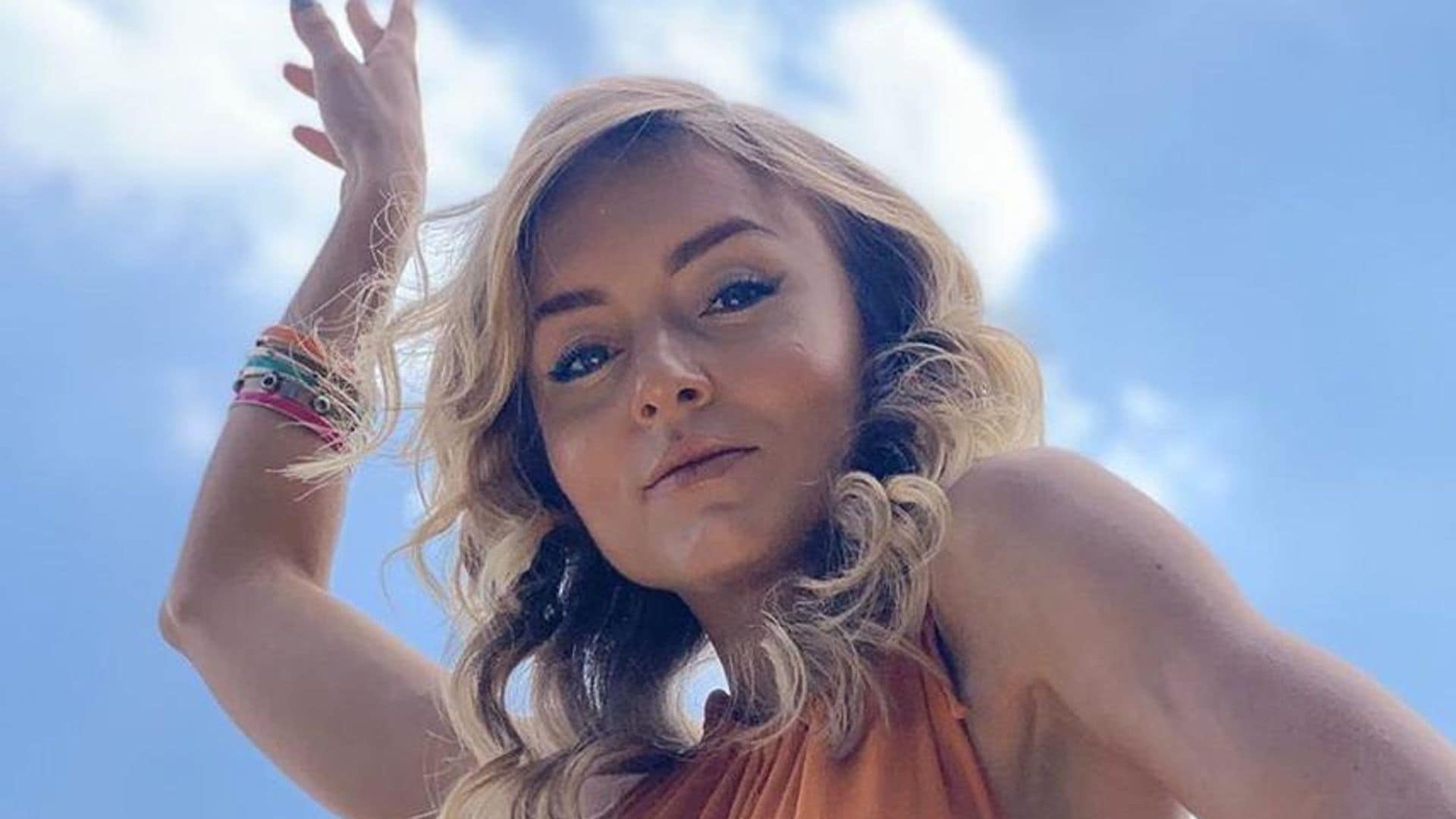 Angelique Boyer dice adiós al rubio y sorprende con su nuevo look